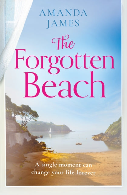 The Forgotten Beach-9780008550615