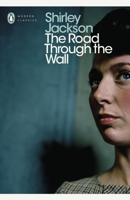 The Road Through the Wall-9780141392004