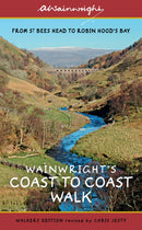 Wainwright's Coast to Coast Walk (Walkers Edition) : From St Bees Head to Robin Hood's Bay Volume 8-9780711239197