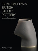 Contemporary British Studio Pottery : Forms of Expression-9780719842429