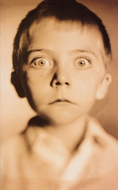 The Peculiar Memories of Thomas Penman-9780747542377