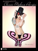 Alvarado's Classic Modern Pin-ups-9780764338922