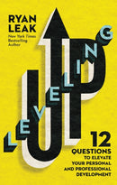 Leveling Up : 12 Questions to Elevate Your Personal and Professional Development-9780785240990
