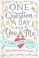 One Question a Day for You & Me : Daily Reflections for Couples: A Three-Year Journal-9781250163431