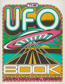 The UFO Book : A Chronological Journey from Crop Circles to Roswell-9781454956853