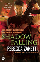 Shadow Falling : A gripping thriller of dangerous race for survivial against a deadly bacteria...-9781472237606