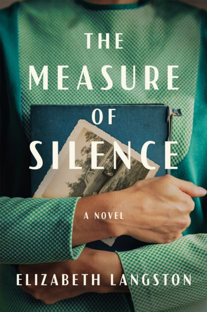 The Measure of Silence : A Novel-9781662510632