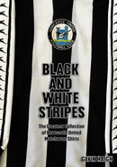 Black and White Stripes : The Greatest Collection of Newcastle United Matchworn Shirts-9781739770518