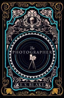 The Photographer-9781739985103
