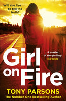 Girl On Fire : (DC Max Wolfe)-9781784755348