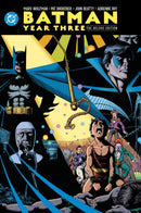 Batman: Year Three: The Deluxe Edition-9781799502432