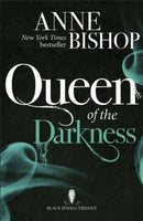 Queen of the Darkness : The Black Jewels Trilogy Book 3-9781848663596