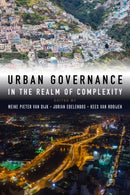 Urban Governance in the Realm of Complexity : Evidence for sustainable pathways-9781853399695