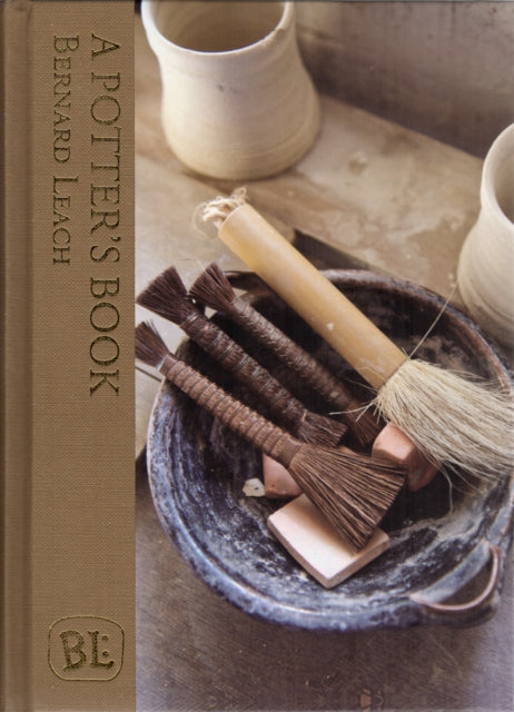 A Potter's Book-9781910065167