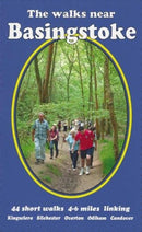 The Walks near Basingstoke : 44 short walks  4-6 miles linking Kingsclere Silchester Overton Odiham Candover-9781999997526