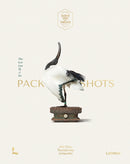Packshots : Darwin, Sinke & van Tongeren; 300 Fine Taxidermy Artworks-9789020920215