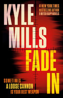 Fade In : A Thriller-9798893310399