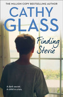 Finding Stevie : A Dark Secret. a Child in Crisis.-9780008324292