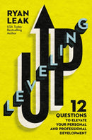 Leveling Up : 12 Questions to Elevate Your Personal and Professional Development-9780785261629