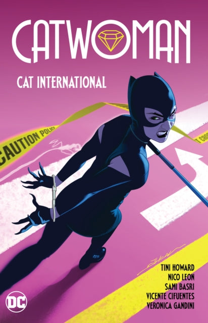 Catwoman Vol. 2: Cat International-9781779520326