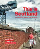 This is Scotland : A Country in Words and Pictures-9781910021590